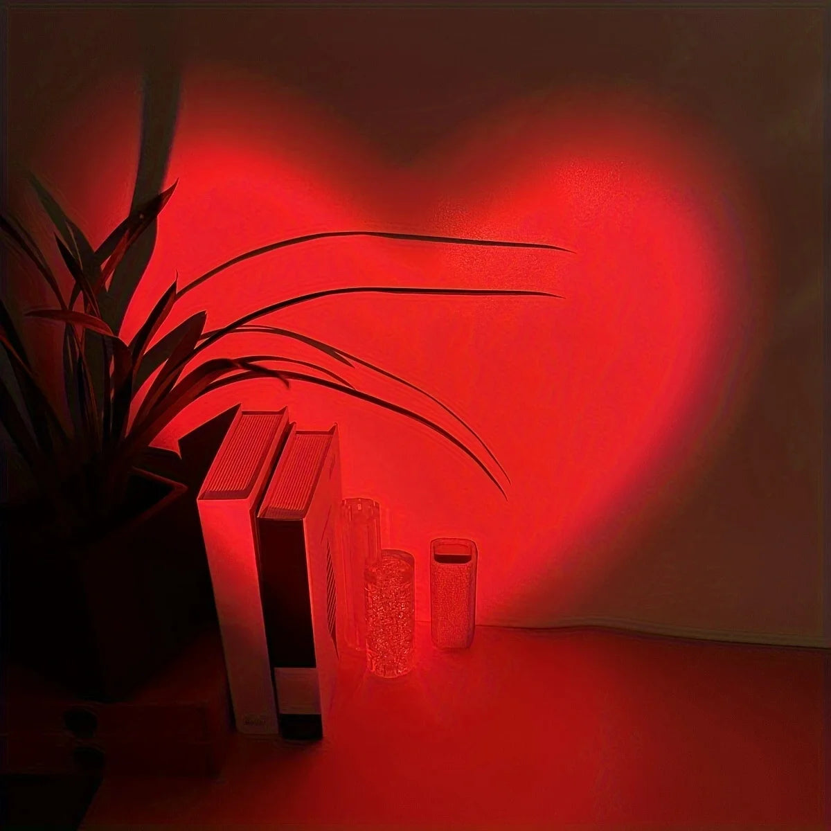 1 Piece Romantic Heart-Shaped LED Projector Light USB Powered for Photography Background Party Bedroom Decor Ideal for Christmas