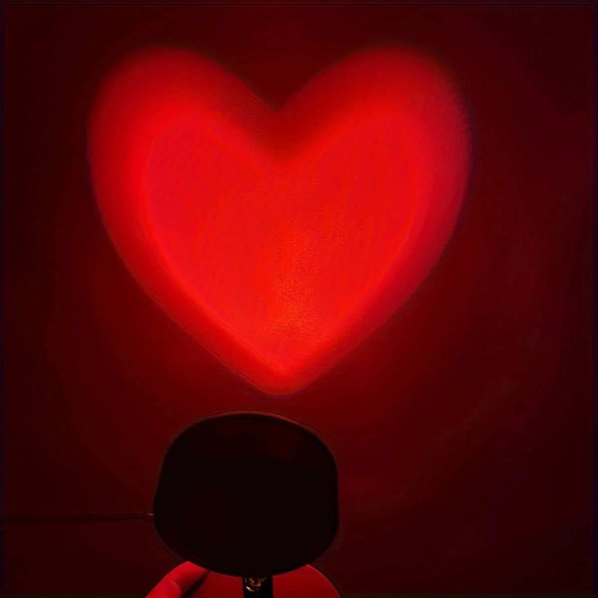 1 Piece Romantic Heart-Shaped LED Projector Light USB Powered for Photography Background Party Bedroom Decor Ideal for Christmas